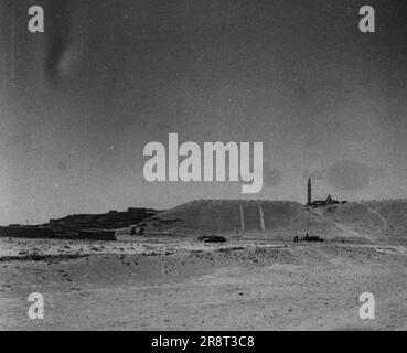 Kurdistan - Medio Oriente Danger Spot -- le antiche città di Ninive - accatastate una sopra l'altra - sono in fase di scavo. Agosto 19, 1949. (Foto di stampa pittorica). Foto Stock