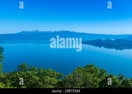 Lago di Towada all'inizio dell'estate Foto Stock