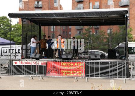 Silk Mill Lockout Commemoration March on the Streets of Derby nel giugno 2023 Foto Stock