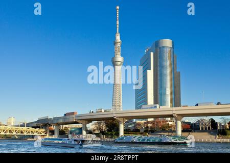 Barca da crociera Himiko, ufficio Sumida Ward e Tokyo Sky Tree Foto Stock