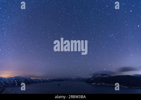 Lago Mashu e cielo stellato Foto Stock