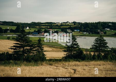 Comunità di pescatori locale e fienili di ostriche a Kensington, Isola del Principe Edoardo, Canada. Foto di alta qualità Foto Stock