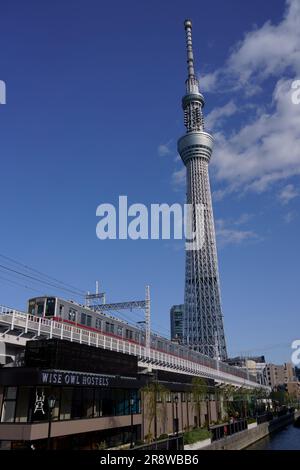 Tobu Railway Model 10030 e Sky Tree Foto Stock