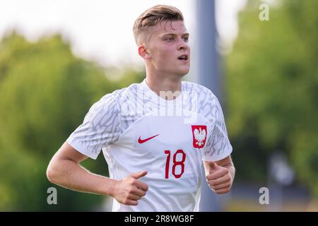 Varsavia, Polonia. 15 giugno 2023. Jakub Kaluzinski della Polonia U21 visto durante l'amichevole tra Polonia U21 e Finlandia U21 al Polonia Stadium. (Punteggio finale; Polonia U21 1:1 Finlandia U21) credito: SOPA Images Limited/Alamy Live News Foto Stock