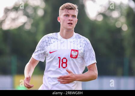 Varsavia, Polonia. 15 giugno 2023. Jakub Kaluzinski della Polonia U21 visto durante l'amichevole tra Polonia U21 e Finlandia U21 al Polonia Stadium. (Punteggio finale; Polonia U21 1:1 Finlandia U21) credito: SOPA Images Limited/Alamy Live News Foto Stock