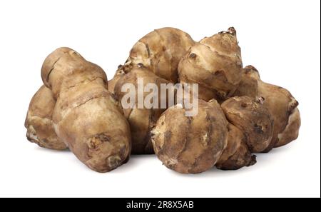 Gruppo di carciofi di Gerusalemme isolati su bianco Foto Stock