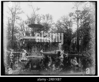 Fountain, Forsyth Park, Savannah, GA, tra il 1890 e il 1901. Foto Stock