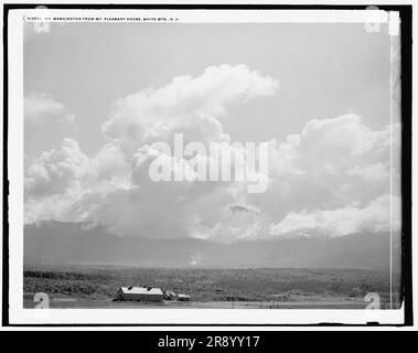 MT. Washington da Mt. Pleasant House, White MTS., N.H., tra il 1890 e il 1901. Foto Stock