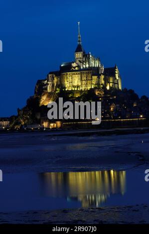 Monastery Isola Mont Saint Michel, St., Normandia, Francia Foto Stock