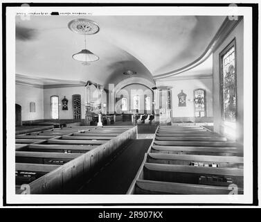 All'interno di St John's Church, Richmond, Virginia, c.between 1910 e 1920. St John's Episcopal Church è la chiesa più antica della città di Richmond, Virginia. Fu costruita nel 1741 dal figlio di William Randolph, il colonnello Richard Randolph. Il padre fondatore americano Patrick Henry tenne il suo famoso discorso in chiesa, chiudendo con la richiesta spesso citata, "Dammi libertà, o dammi la morte!" Foto Stock