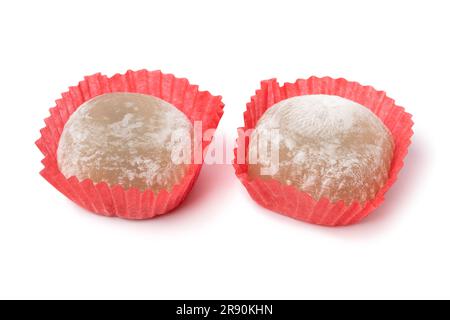 Coppia di Mochi giapponesi da vicino isolati su sfondo bianco Foto Stock