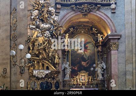 Vienna, Austria. Il St. Peters, chiesa parrocchiale barocca cattolica a Vienna. La Cappella Michaels Foto Stock