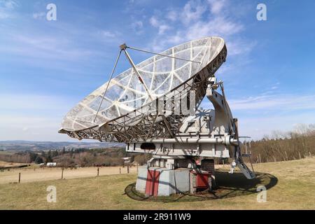 Radiotelescopio e monitoraggio del flusso solare nell'Osservatorio Ondrejov - osservatorio principale dell'Istituto Astronomico Foto Stock