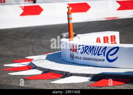 Portland, Oregon, Stati Uniti. 23 giugno 2023. Branding vibreur, marciapiede in pista durante l'ePrix Southwire Portland 2023, nono incontro del Campionato Mondiale ABB FIA di Formula e 2022-23, sul circuito Portland International Raceway dal 22 al 24 giugno 2023 a Portland, Stati Uniti d'America Credit: Independent Photo Agency Srl/Alamy Live News Foto Stock