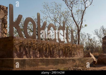 Il cartello d'ingresso al Parco Nazionale di Kakadu nel territorio del Nord in Australia Foto Stock