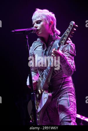 The Wild Things (Sydney Rae White e Rob Kendrick) Supporting KISS alla Birmingham Resorts World Arena, 5 giugno 2023 Foto Stock