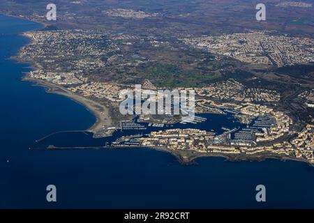 FRANCIA. HERAULT (34) LE CAP D'AGDE, VISTA AEREA Foto Stock