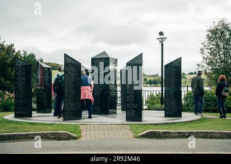 Lunenburg, NS, CAN, 9 luglio 2022 - Un monumento vicino a un molo a Lunenburg, nuova Scozia. Foto Stock