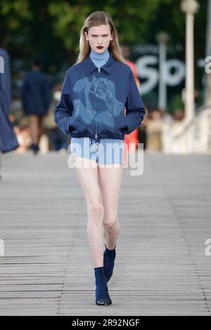 Parigi, Frankreich. 23 giugno 2023. KENZO Primavera Estate 2024 Runway durante la settimana della moda di Parigi il 2023 giugno - Parigi; Francia 23/06/2023 credito: dpa/Alamy Live News Foto Stock