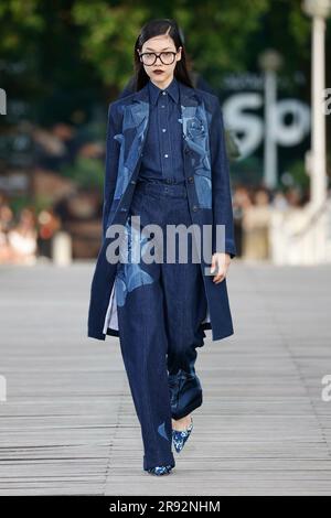 Parigi, Frankreich. 23 giugno 2023. KENZO Primavera Estate 2024 Runway durante la settimana della moda di Parigi il 2023 giugno - Parigi; Francia 23/06/2023 credito: dpa/Alamy Live News Foto Stock