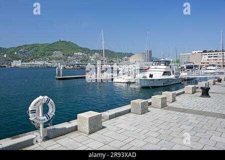 Porto di Nagasaki e Monte Inasa Foto Stock