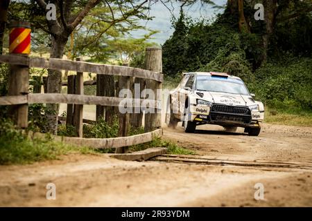 Naivasha, Kenya. 24 giugno 2023. 21 Kajetan KAJETANOWICZ (POL), Maciej SZCHZEPANIAK (POL), SKODA FABIA RS, RC2, Rally2, Azione durante il Safari Rally Kenya 2023, 7° round del WRC World Rally Car Championship 2023, dal 22 al 25 giugno 2023 a Naivasha, Nakuru County, Kenya - foto Nikos Katikis/DPPI Credit: DPPI Media/Alamy Live News Foto Stock