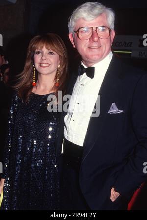 1999 Marlo Thomas Phil Donahue John Barrett/PHOTOlink Foto Stock