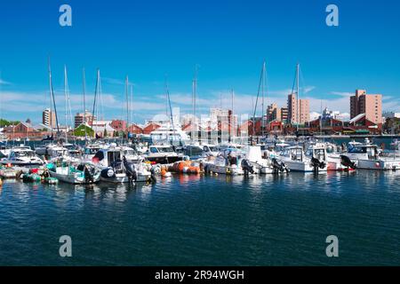 Yacht Harbor e Red Brick Foto Stock