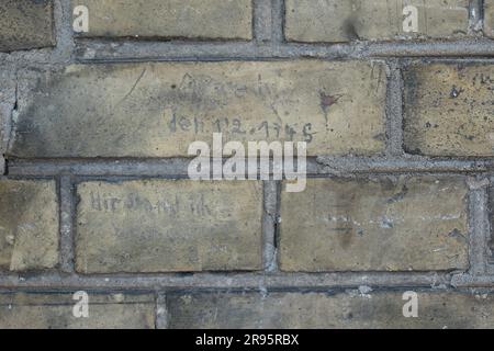 Kopenhagen, Vesterbro øst, ehemaliges Schlachthofgelände, heute Freizeit- und Gastrozone, Graffity von deutschen Wehrmachtssoldaten // Copenhagen, VES Foto Stock