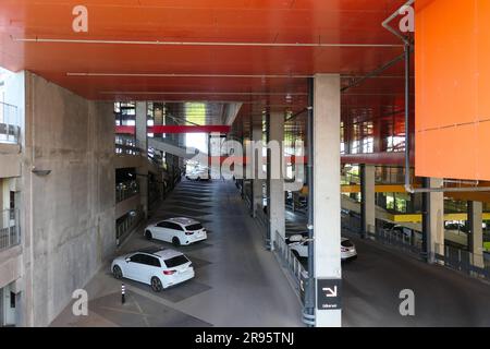 Kopenhagen, Stadtentwicklungsgebiet Ørestad, Hügelhaus // Copenhagen, City Development area Ørestad, Mountain Dwellings Foto Stock