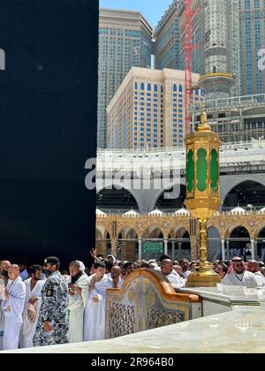 La Mecca Arabia Saudita - 17 marzo 2023: Al Kaaba nella moschea di al Haram - hajj e umra Foto Stock