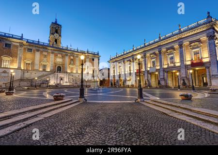 Piazza del Campidoglio sul Campidoglio di Roma all'alba Foto Stock