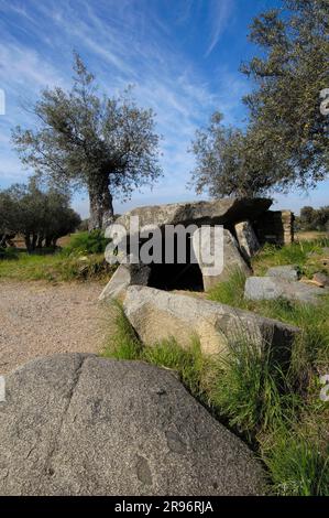 Anta do Olival da Pega Dolmen, vicino a Monsaraz, Alentejo, Portogallo Foto Stock