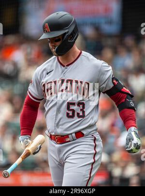 24 giugno 2023 San Francisco CA, Stati Uniti Arizona First base Christian Walker (53) in battuta durante la partita ovest della MLB NL tra gli Arizona Diamondbacks e i San Francisco Giants all'Oracle Park San Francisco California. Thurman James/CSM Foto Stock