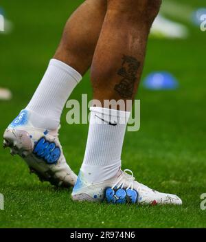 Troy Deeney di Birmingham City stivali da calcio personalizzati e tatuaggio delle gambe del Birmingham City durante la partita del campionato Sky Bet tra Birmingham Cit Foto Stock