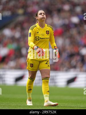 Il portiere Mary Earps del Man Utd donne durante la finale di fa Cup femminile tra Chelsea Women e Manchester United Women al Wembley Stadium di Lon Foto Stock
