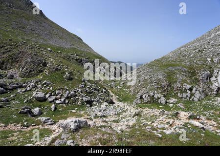 Monte Meta e passo dei Monaci nel Parco Nazionale d'Abruzzo Lazio e Molise, Parco Abruzzo, Molise Foto Stock