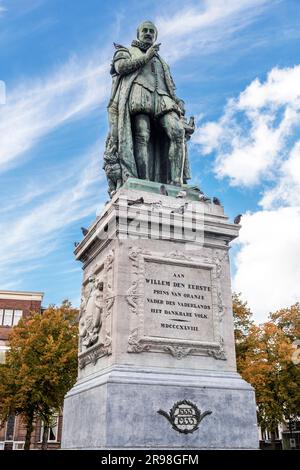 L'Aia, Paesi Bassi - 7 ottobre 2021: Statua di Guglielmo i, Willem Frederik, principe di Orange-Nassau, fu principe d'Orange e primo re Foto Stock