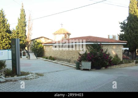 Samandag-Hatay, Turchia - 24 giugno 2023: Chiesa e Museo armeni del villaggio di Vakifli nella provincia turca di Hatay. Foto Stock