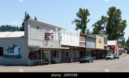 Scio, OREGON, USA - 12 giugno 2023; vista sulla città lungo N Main Street nella contea di Scio Linn, Oregon Foto Stock