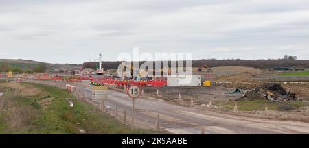 26/04/2023 Calvert Landfill Site, Buckinghamshire HS2, costruzione della linea ferroviaria in corso Foto Stock