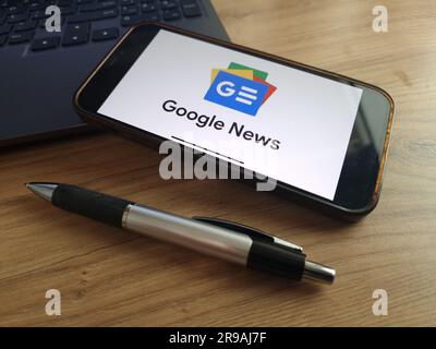 Konskie, Polonia - 24 giugno 2023: Logo del servizio Google News visualizzato sullo schermo del telefono cellulare Foto Stock