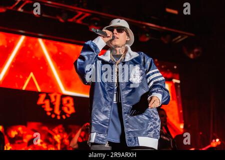 Milwaukee, USA. 24 giugno 2023. Santa Fe Klan (Angel Quezada) durante il Summerfest Music Festival il 24 giugno 2023, a Milwaukee, Wisconsin (foto di Daniel DeSlover/Sipa USA) credito: SIPA USA/Alamy Live News Foto Stock