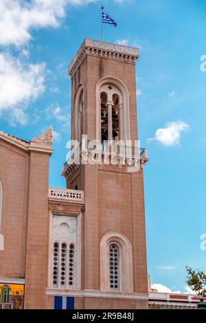 La Cattedrale metropolitana dell'Annunciazione, popolarmente conosciuta come Metropolis, è la chiesa cattedrale dell'Arcivescovado di Atene e di tutte le Gree Foto Stock