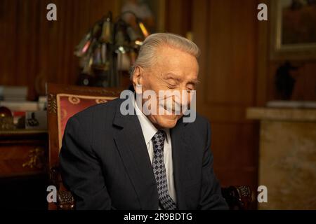 Woodland Hills, California, USA. 29 giugno 2009. Joe Weider, conosciuto come il padre del bodybuilding, è stato intervistato nel suo ufficio per un documentario, presso Weider Health & fitness. (Immagine di credito: © Ian L. Sitren/ZUMA Press Wire) SOLO USO EDITORIALE! Non per USO commerciale! Foto Stock