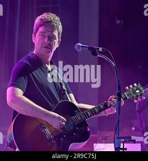 Noel Gallagher in concerto al FirstBank Amphitheater il 25 giugno 2023 a Franklin, Tennessee. Le foto di Noel Gallagher possono essere utilizzate solo per uso editoriale in relazione alla band che suona dal vivo. NESSUN diritto di riprodurre il materiale sotto forma di poster o spillo, da vendere, da distribuire gratuitamente o da sfruttare in qualsiasi modo, Separatamente o in quanto parte di qualsiasi pubblicazione è concessa o implicita, né qualsiasi materiale derivante da tale sessione può essere riprodotto in qualsiasi pubblicazione dedicata esclusivamente o prevalentemente all'artista, salvo previa autorizzazione di Noel Gal Foto Stock