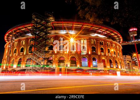 Barcellona, Spagna - FEB 10, 2022: Las Arenas de Barcelona è un complesso commerciale situato a Placa d'Espanya. Usati per la prima volta come corrida Foto Stock