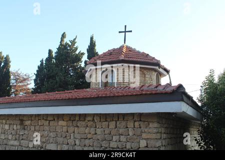 Hatay, Turchia - 24 giugno 2023: Chiesa armena del villaggio di Vakifli nella provincia di Hatay in Turchia. Foto Stock