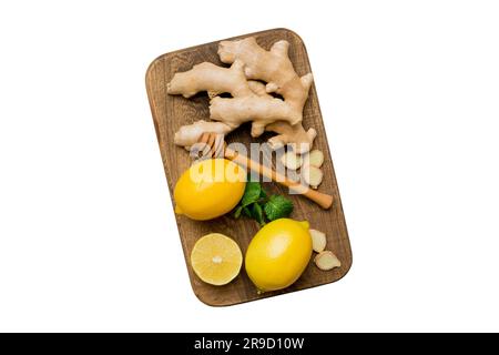 Raffreddore naturale e rimedi casa influenza. Ingredienti naturali per la stimolazione immunitaria e la protezione dai virus. vista dall'alto piatto giacere isolato su sfondo bianco Foto Stock