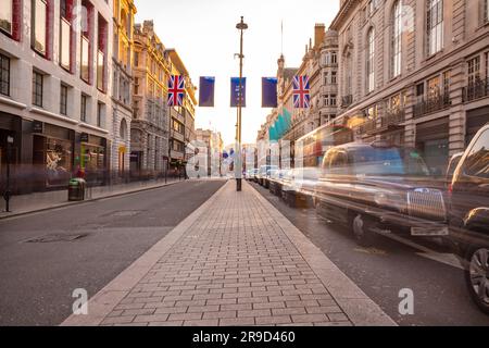 Regent Street di Londra nel tardo pomeriggio Foto Stock